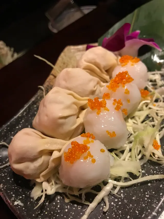 鵝肝墨魚丸併自家製鮮蝦雲吞