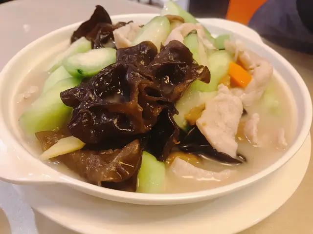 勝瓜雲耳肉片浸時蔬