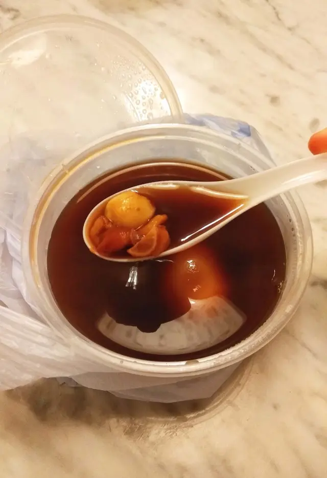 桑寄生蓮子蛋茶