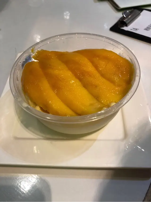 芒果奶昔雙皮奶