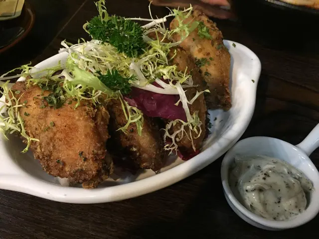 雞翼配黑松露醬