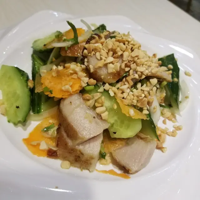 豬頸肉青瓜沙律