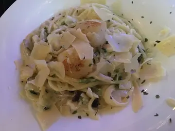 忌廉汁菠菜带子意大利粉