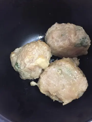 自家製牛肉球