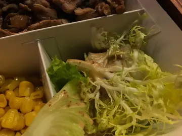 板燒黑草羊配珍珠飯
