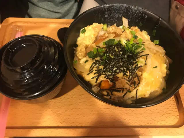 吉列豬扒親子丼