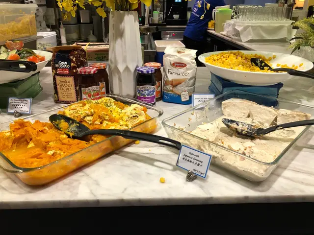 南瓜蓉、日式蔴醬凍豆腐、粟米火腿沙律