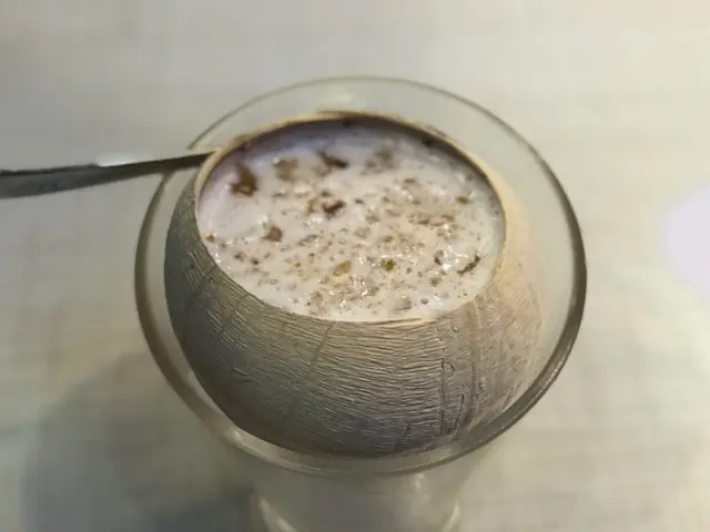 椰皇蛋白燉桃膠