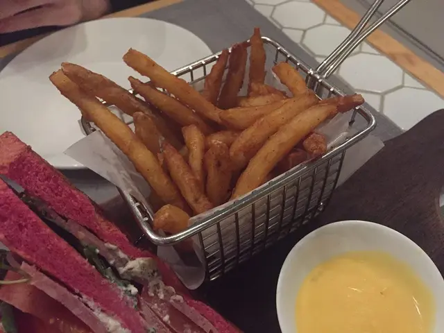 紅菜頭田園三文治配薯條