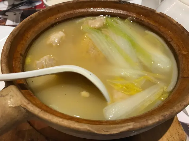 砂鍋雲吞雞