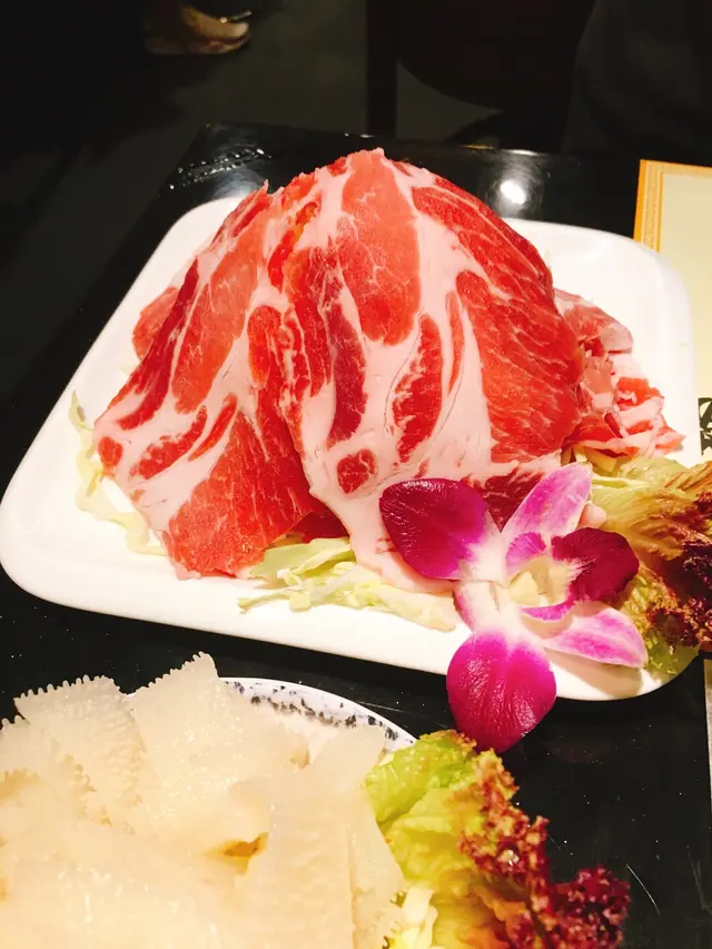 鹿兒島黑豚肉 $108