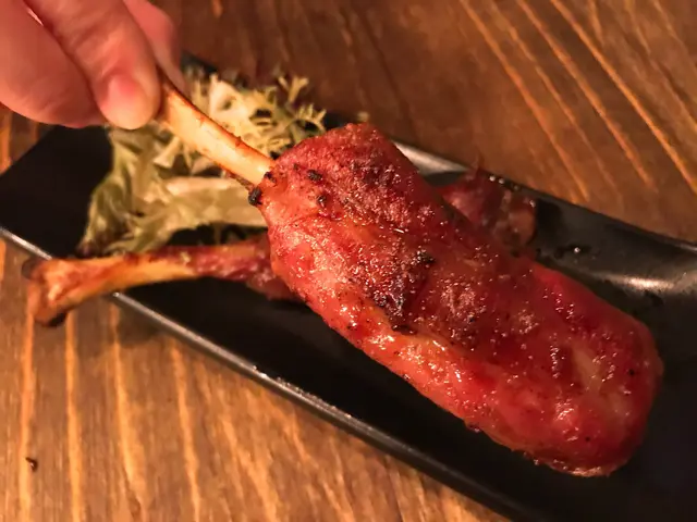 惹味汁燒豬仔脾 (兩隻)