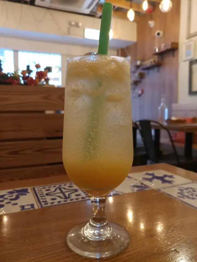 哈密瓜菠蘿梳打