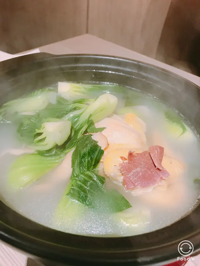 松茸砂鍋雲吞雞