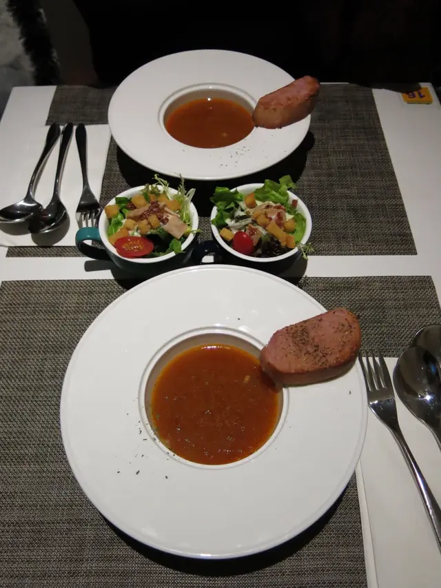 龍蝦羅勒忌廉湯