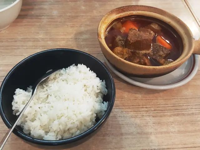 咖哩牛腩飯