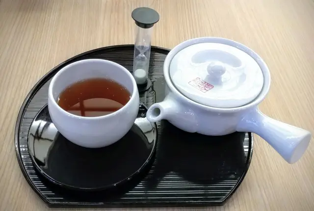 焙茶朝薰