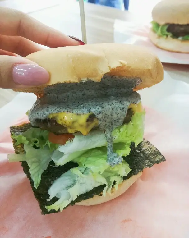 黑松露芝士牛堡