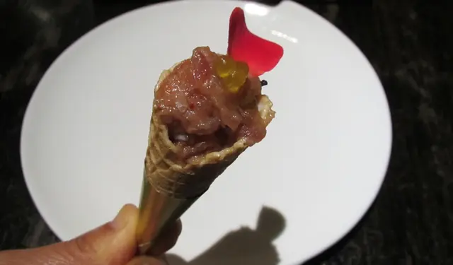 吞拿魚蓉脆筒賣相優美