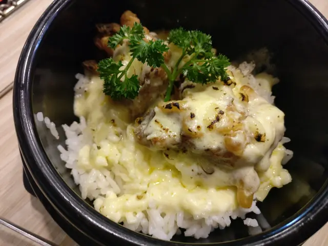 炸雞芝士石頭鍋飯