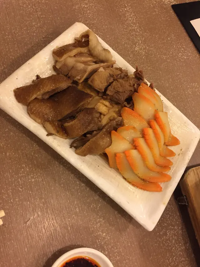 滷水鵝拼墨魚
