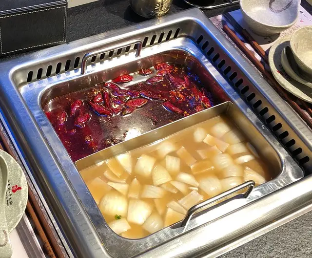 正宗重慶麻辣鍋+龍蝦海鮮鍋