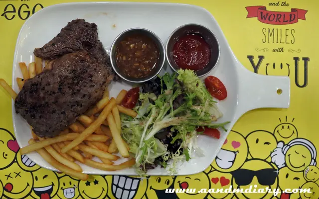 香煎肉眼扒配薯菜