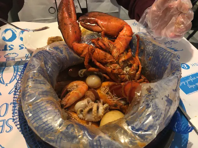 包括有龍蝦、🐙、🦐、🌽、🥔、腸仔