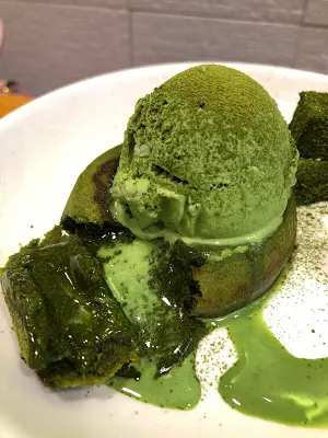 日式蕨餅抹茶心太軟伴抹茶雪糕