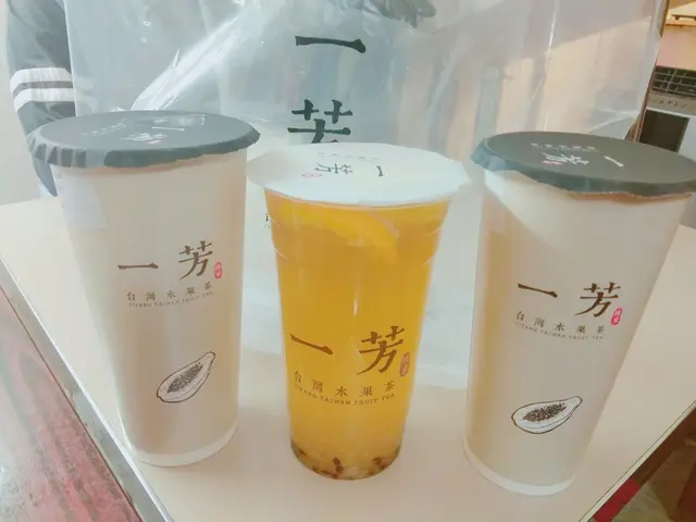 水果茶料多味道和諧,珍珠奶茶的珍珠都好稔,好飲