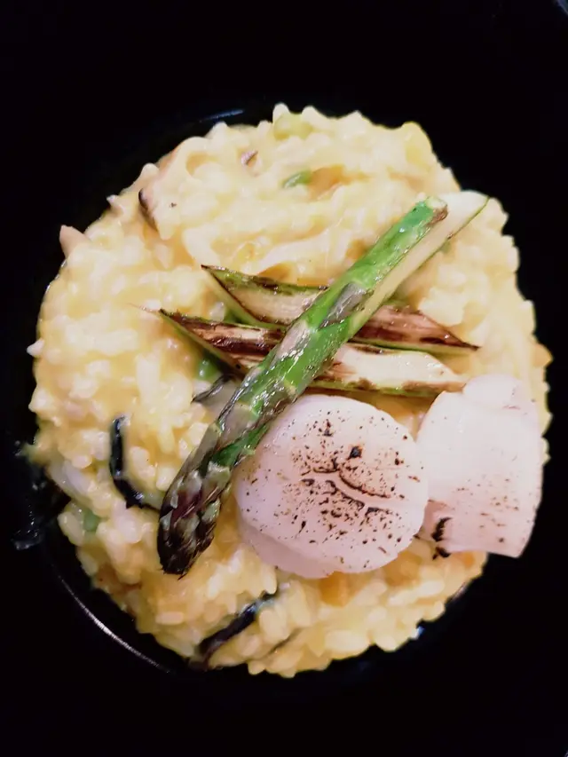 南瓜忌廉汁燴意大利飯配粗露荀及火燙北海道帶子