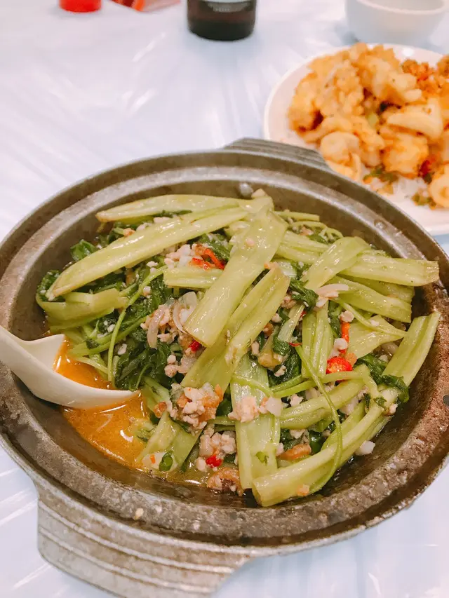 指天椒盞鬼通菜