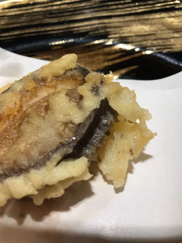 與圖片所見天婦羅炸將很厚很濕好似未熟咁