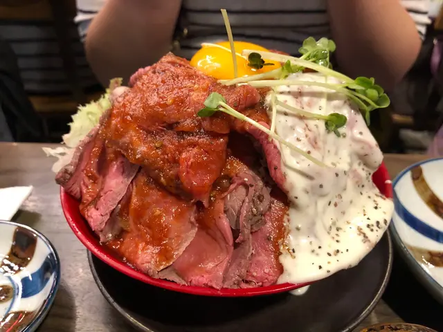 爆盛慢燒牛肉丼(小)