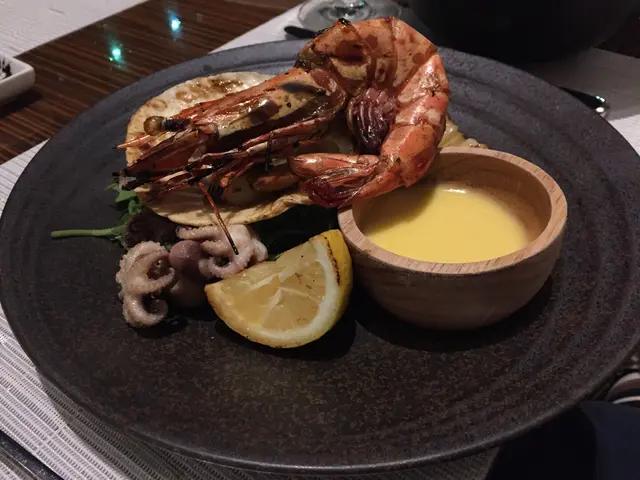 明爐雜錦海鮮配牛油汁