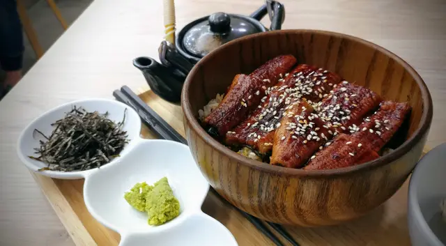 特盛鰻魚丼三食