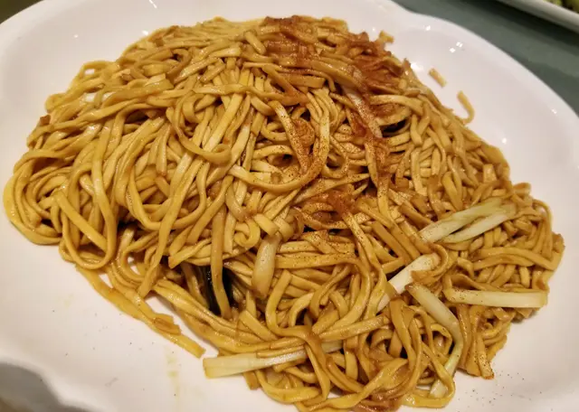 長壽蝦籽炆伊麵