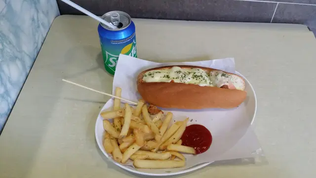 芝士炸雞熱狗套餐