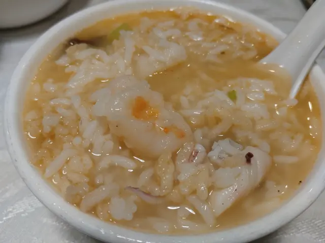 濃蝦湯海鮮脆米泡飯