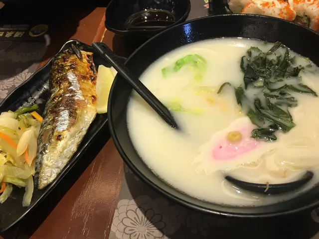 鹽燒鯖魚飯