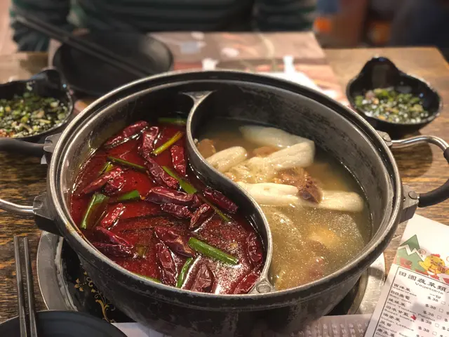 招牌麻辣湯底