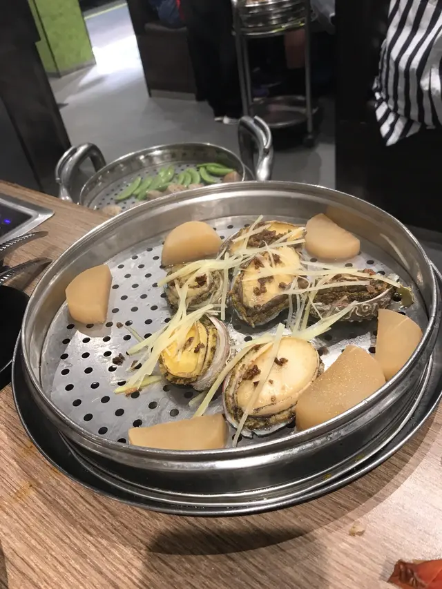 略嫌大隻得滯,有啲勒