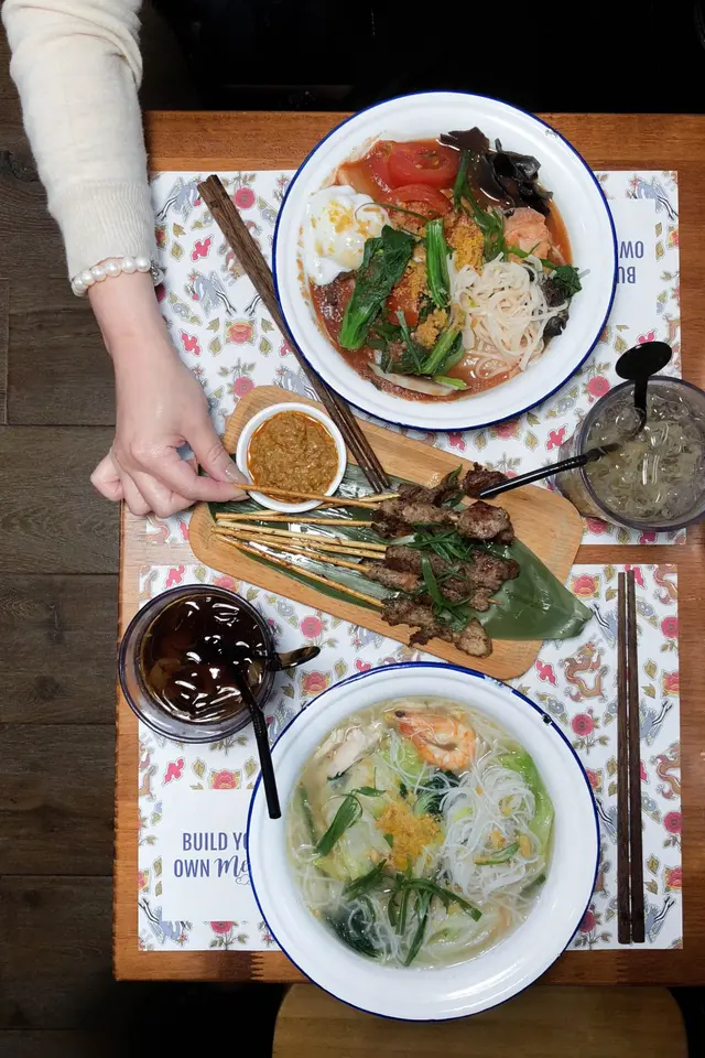 至營素食精選湯, 招牌香滑雞湯, 沙爹串燒