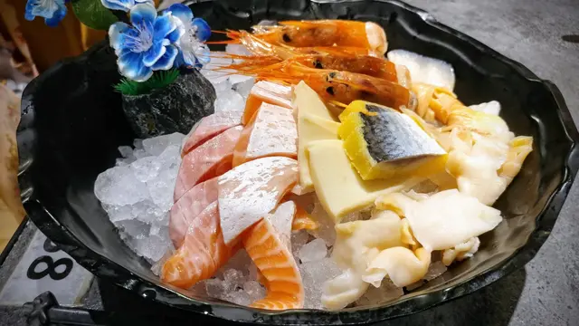 象拔蚌五品刺身盛