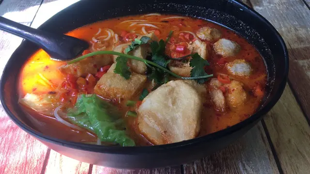 泰仔湯麵冬陰公湯底