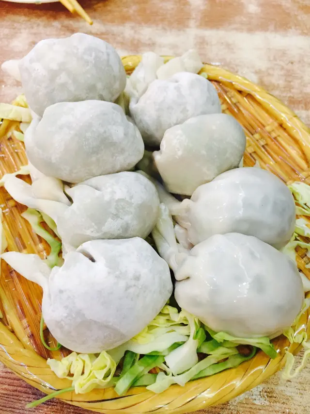 手作蓋韮菜餃