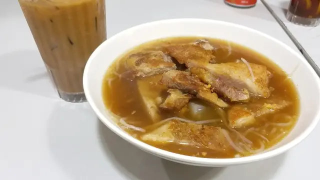 香茅厚切豬扒湯粉