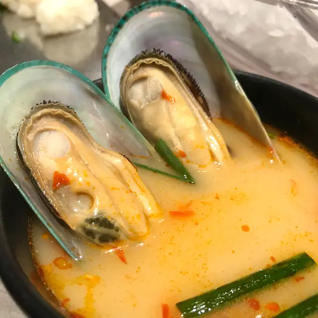 冬蔭公湯煮青口