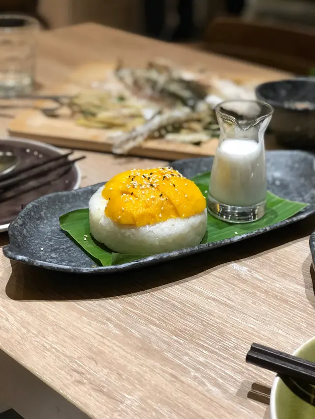 椰汁芒果糯米飯