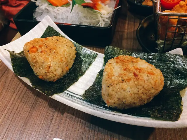 瀨風鮭魚燒飯團